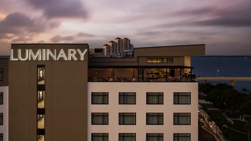 Luminary Hotel - Beacon Social Drinkery