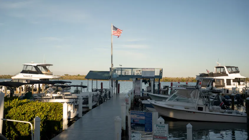 'Tween Waters Marina
