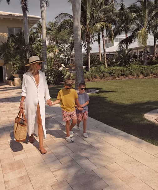 @champagneandmacaroons